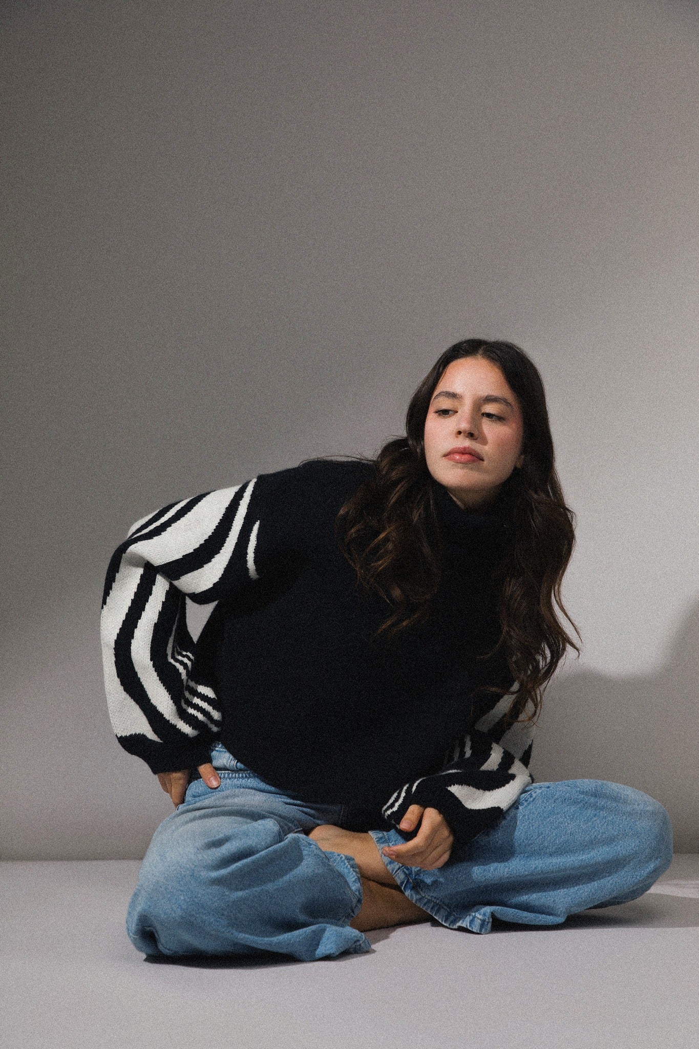 FLOW KNIT SWEATER